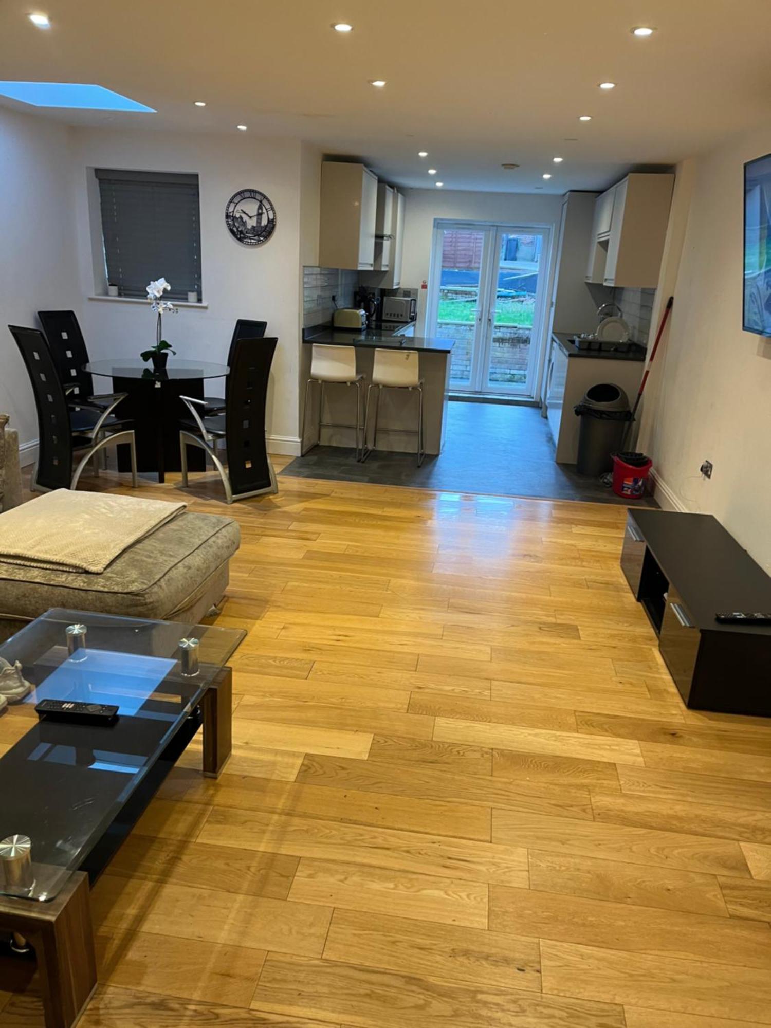 Southgate 5 Bedroom Holiday home *