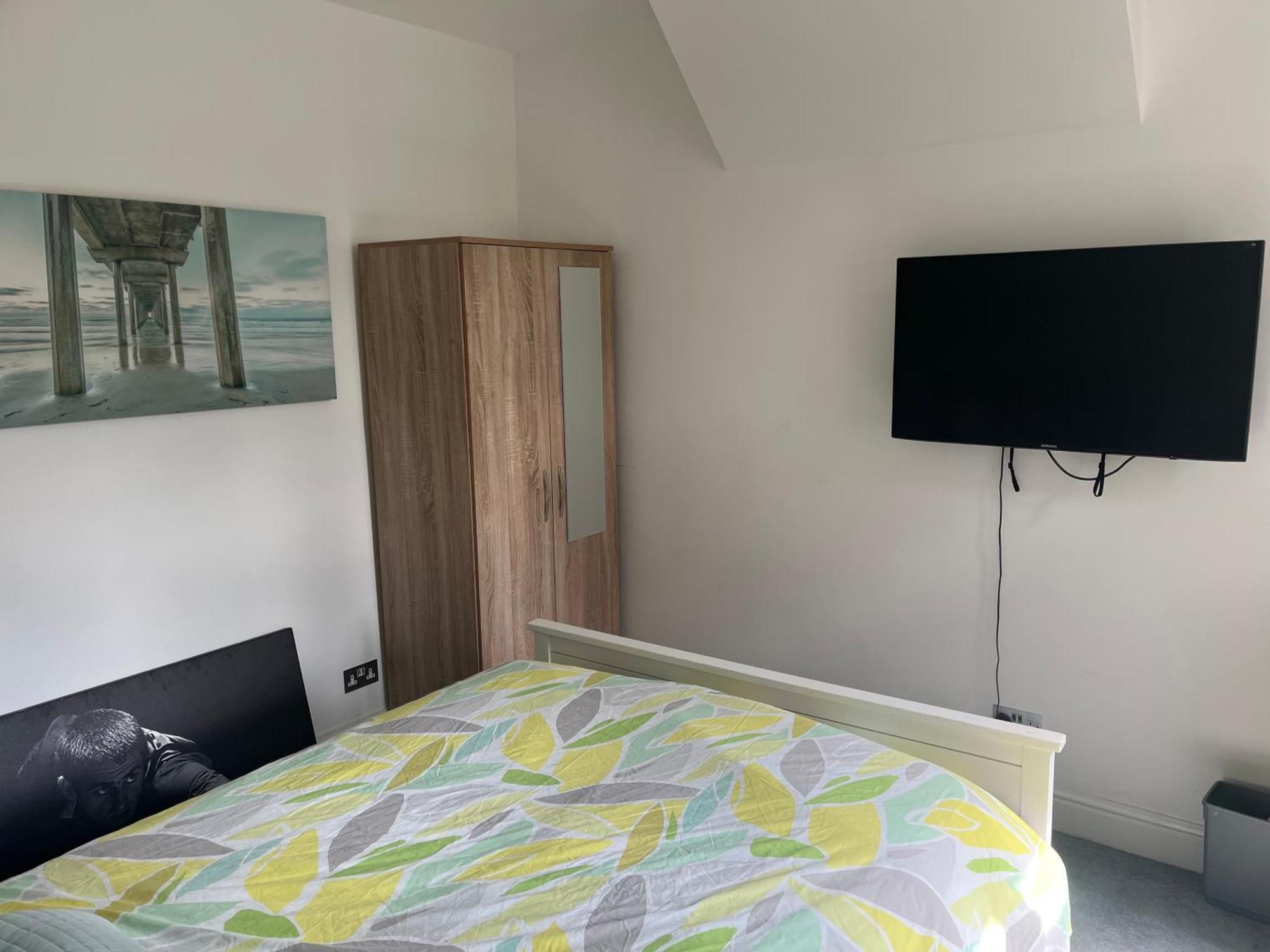 Southgate 5 Bedroom *