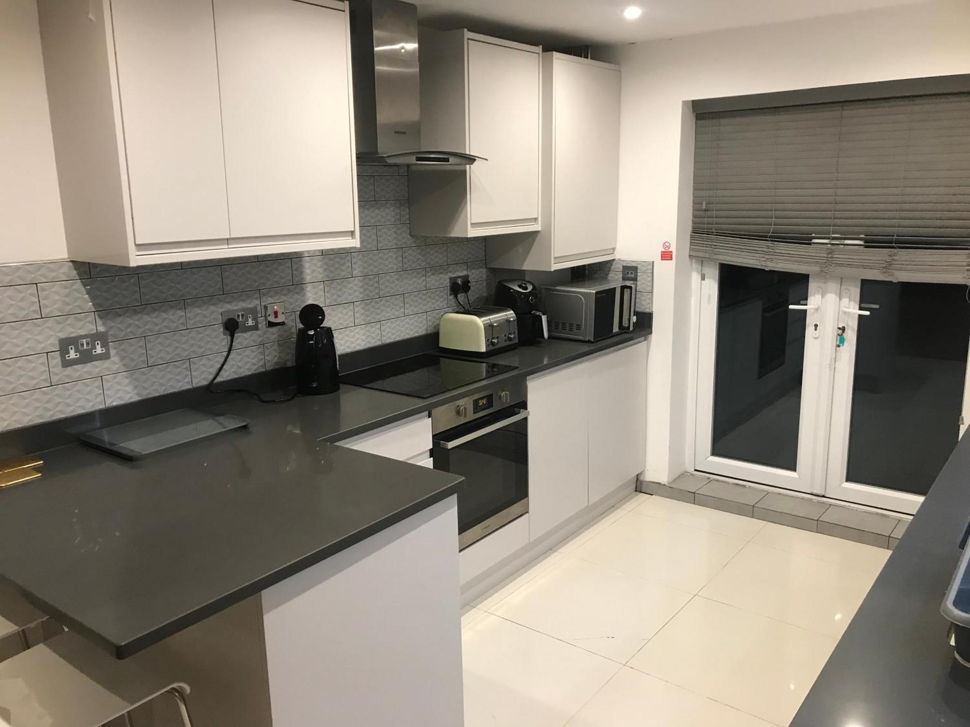 Southgate 5 Bedroom Holiday home East Barnet